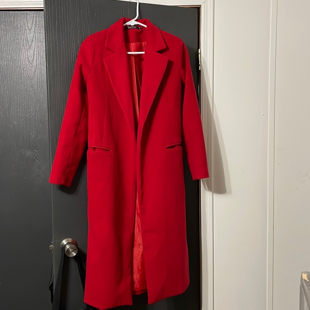 Pretty red long coat
